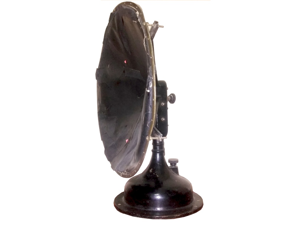 Абонентский громкоговоритель Рекорд. С его помощью жители края услышали первую радиотрансляцию из Ставрополя 1926 г. Из фондов Ставропольского музея-заповедни.jpg