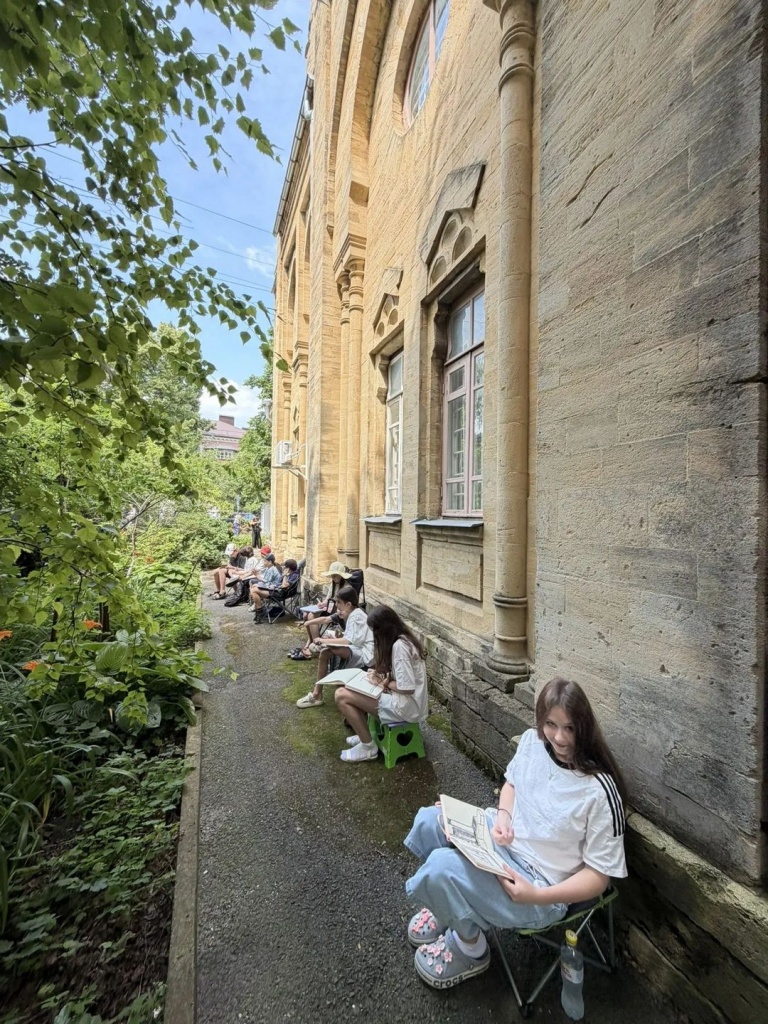 05.jpg
