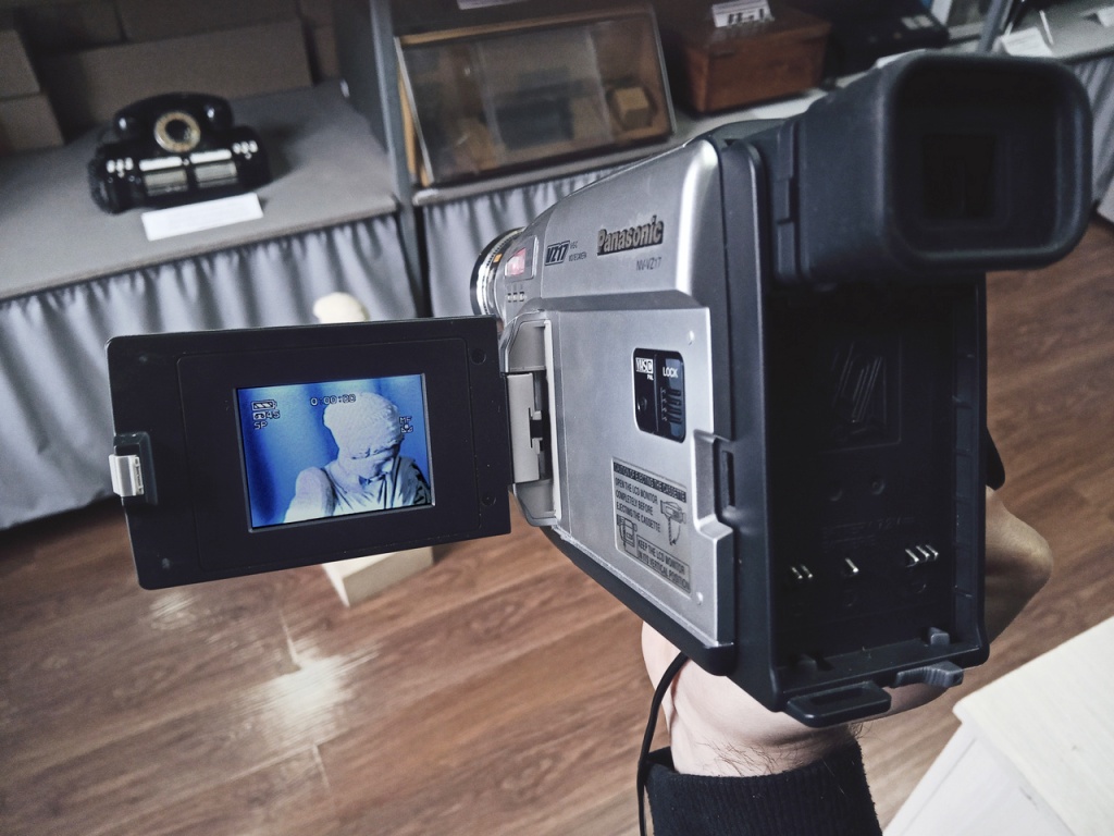 Видеокамеры разных лет
