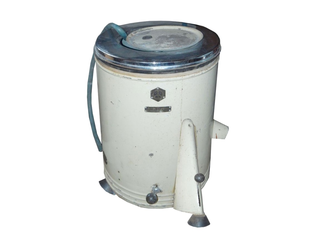 Первая стиральная машина СССР