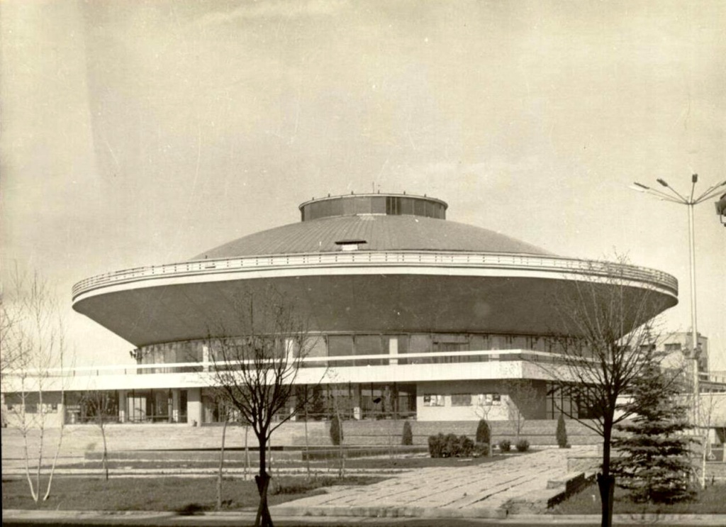 01 Ставропольский цирк 1980-е гг..JPG