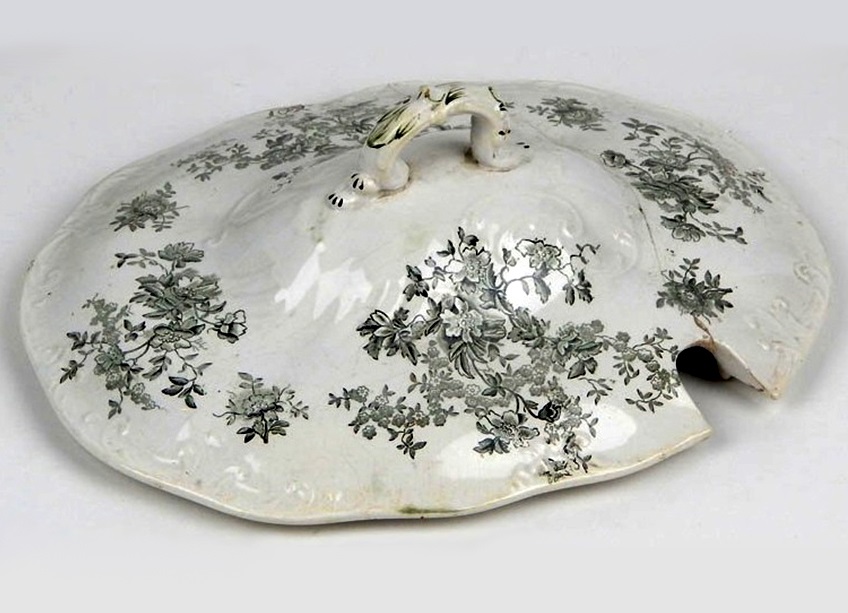 Крышка супницы. XIX в.jpg