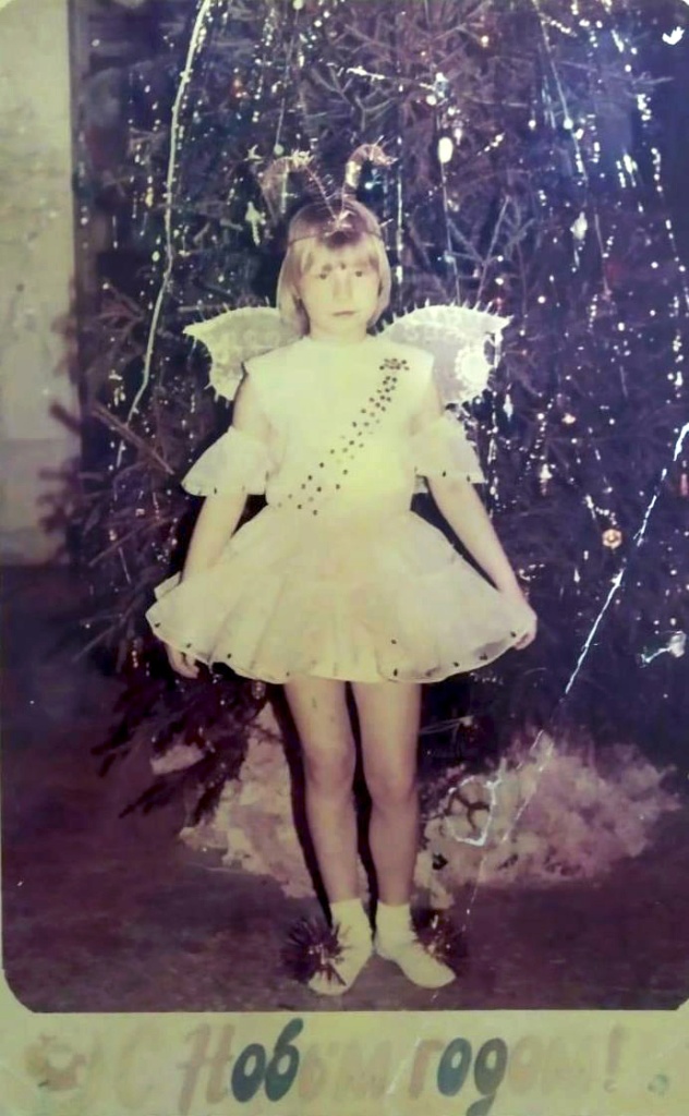 9. Новогодний утренник в школе. с. Донское 1989 г..jpg
