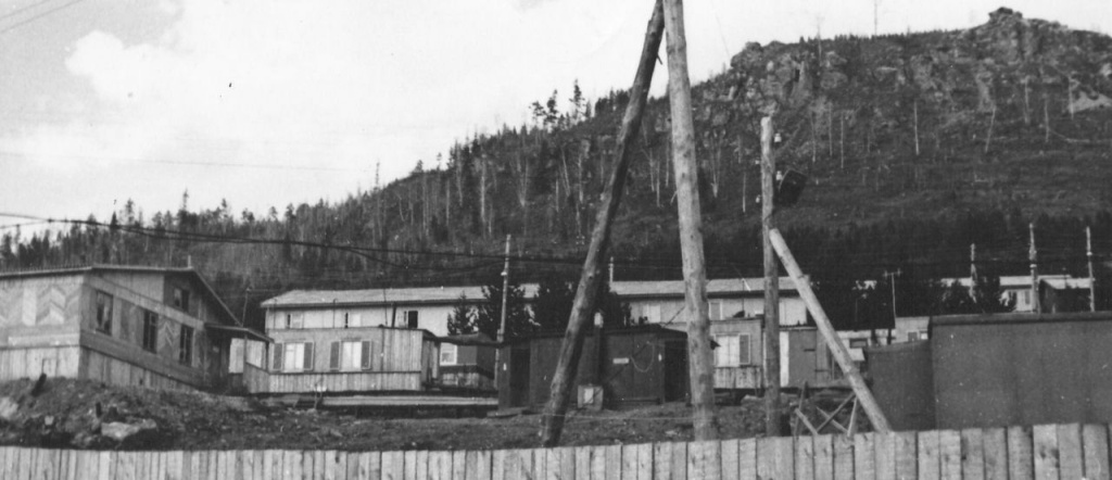 Усть-Кут. Улица Ставропольская. Вид первой застройки. 1977 г..JPG