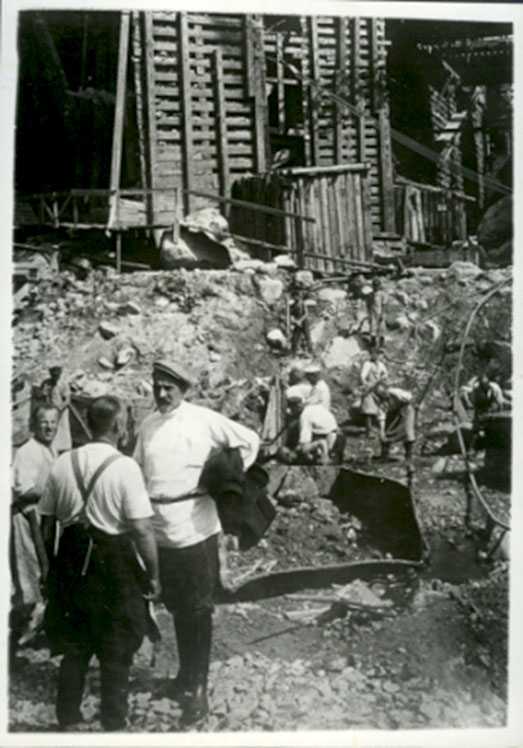 007а Строительство ДнепроГЭС. 1929 - 1931 гг..jpg