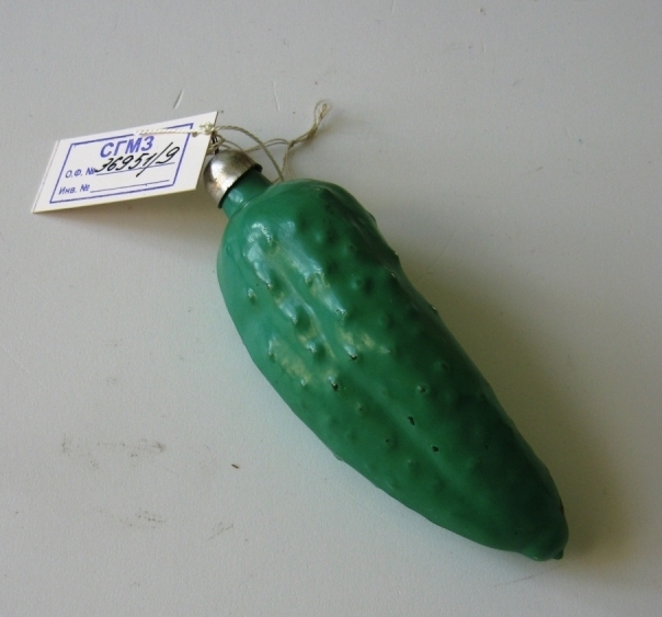 Ёлочные игрушки из фондов музея-заповедника