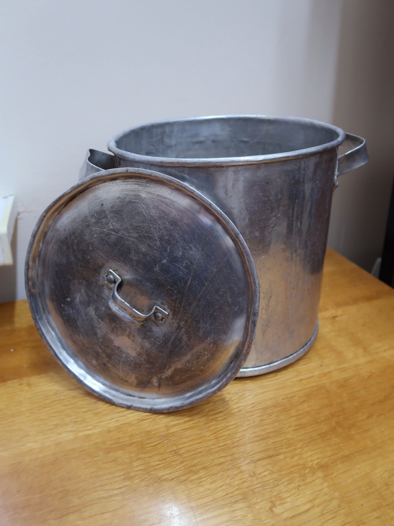 Алюминиевая кастрюля и семейная история