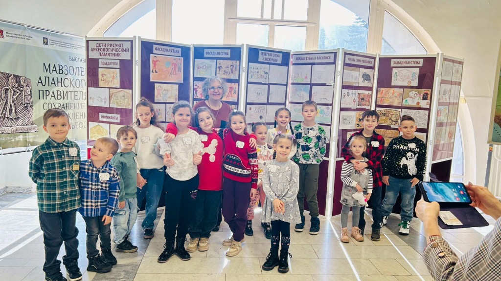 День слонов в музее