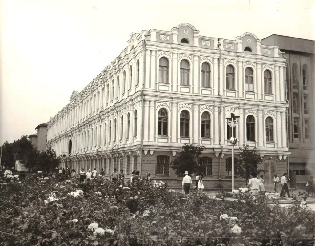 06 Здание музея после реконструкции. 1986 г. Фото из фондов Ставропольского музея-заповедника.jpg