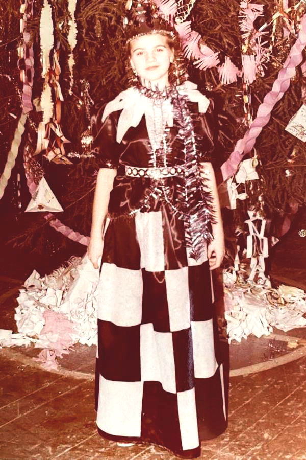 10. Шахматная королева. с. Донское 1989 г..jpg
