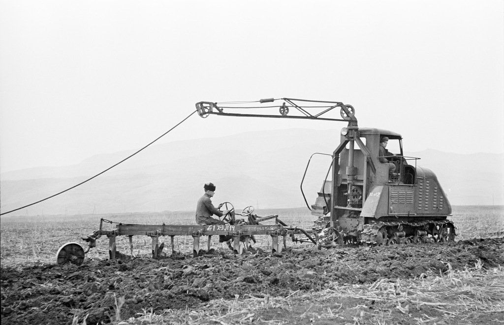 9а. Электротрактор ХТЗ-12.jpg