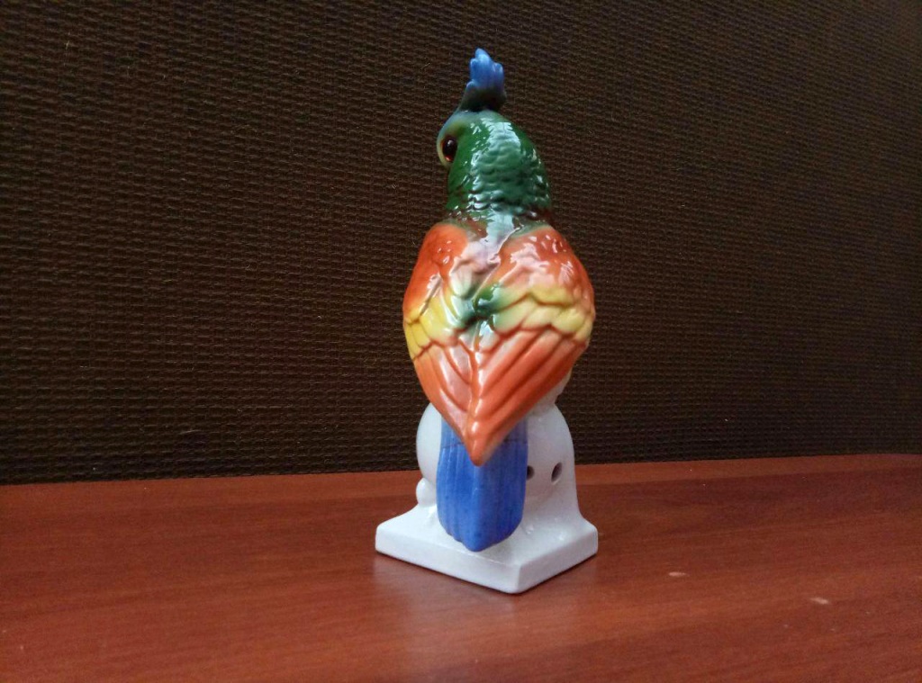 Ночник в виде попугая. Бонн Германия 1968 г..jpg