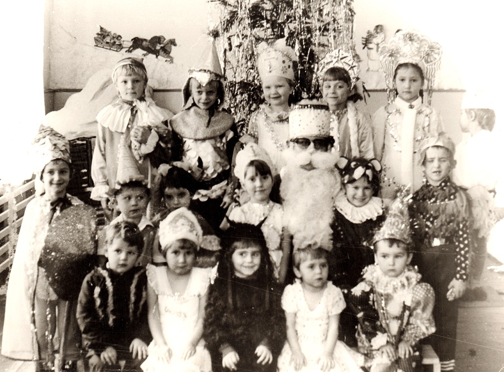 1. Новогодний утренник в детском саду. с. Труновское Ставропольского края 1984 г..JPG