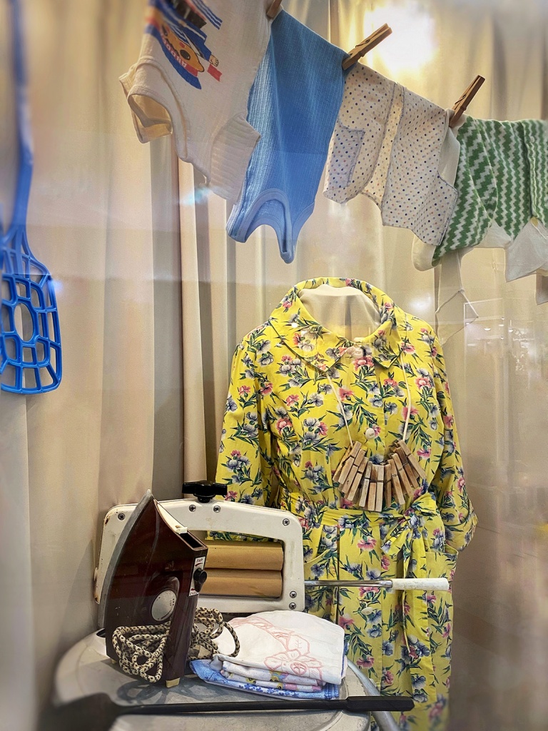 7. Фрагмент выставки Хроники советского быта. 1960-1980-е гг. Ставропольский государственный музей-заповедник август 2020 г..jpg