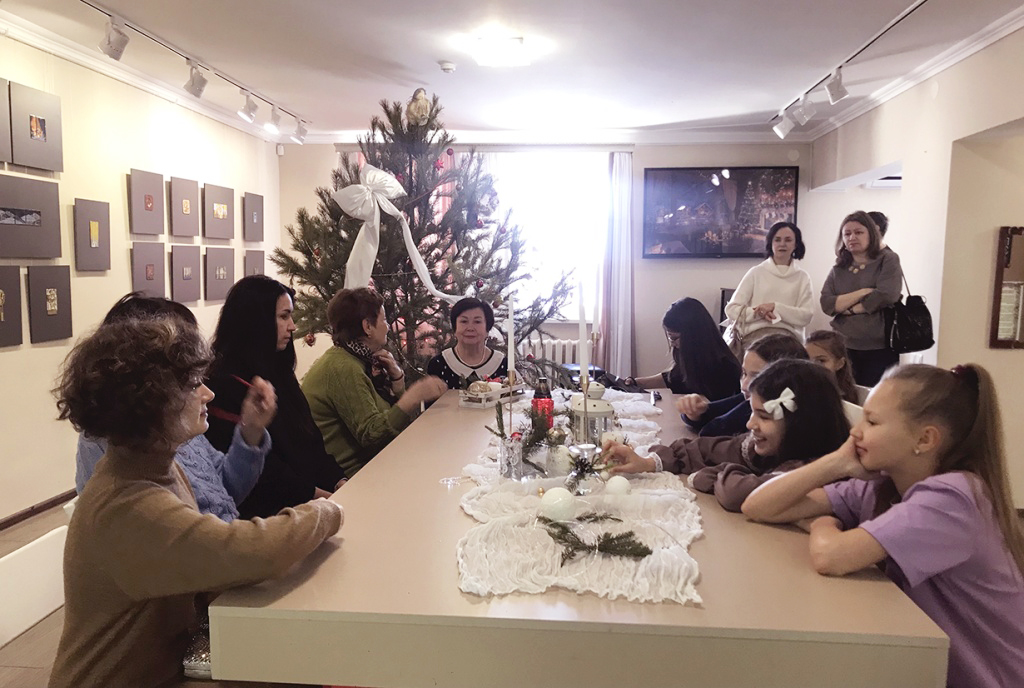 Мастер-класс по изобразительному искусству «Рождественские огни»