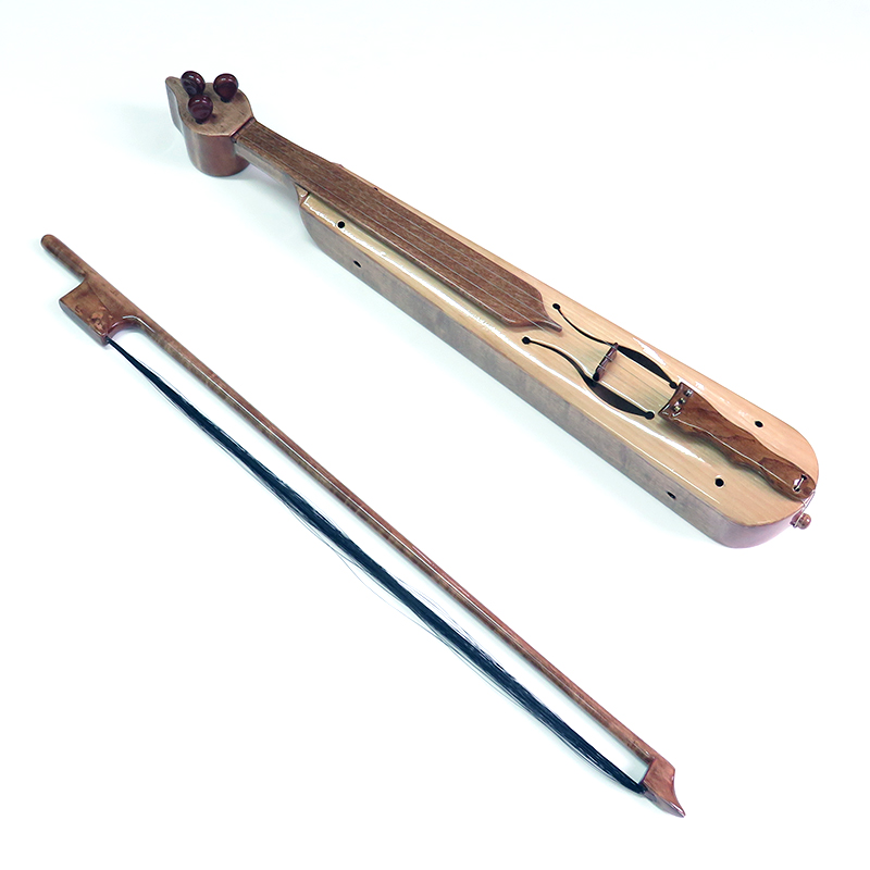 Понтийская лира (кеменче). Клен ель груша дуб конский волос. Автор Н.М. Янаков. Ставрополь 2018 г..jpg