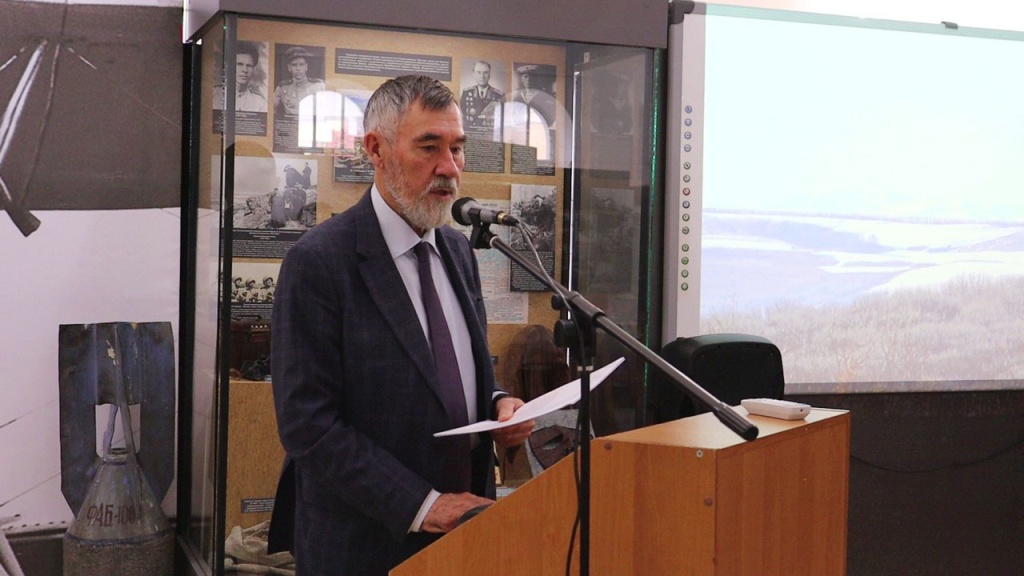 Эльбрус и Кавказские горы как достопримечательность Ставрополя