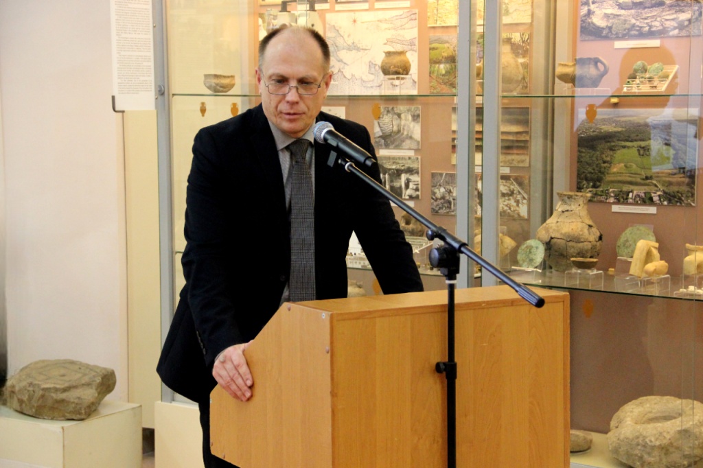 Презентация монографии «Курган №3 могильника «Лунная поляна-3»