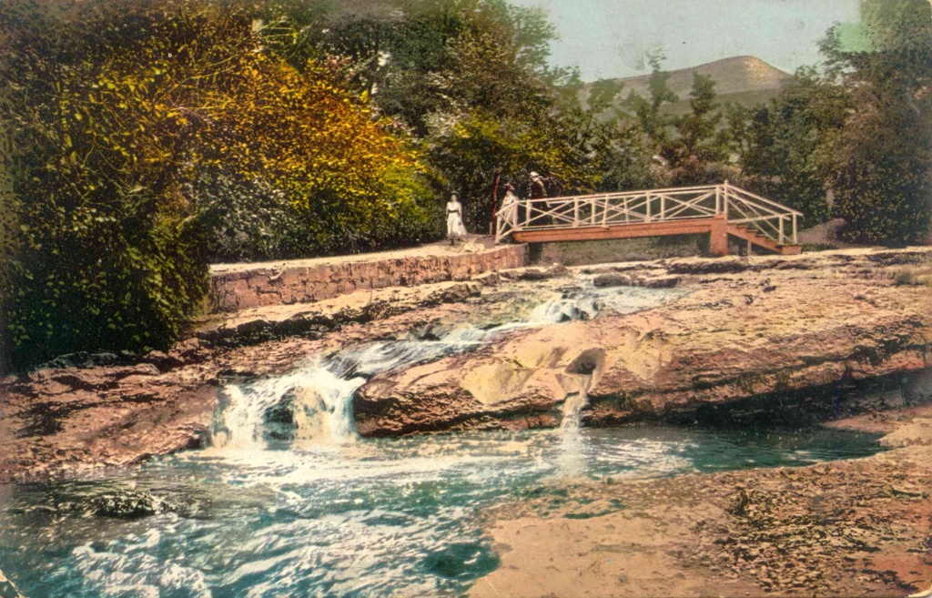 3 Река Ольховка и мостик Дамский каприз. Из фондов Государственного исторического музея.jpg