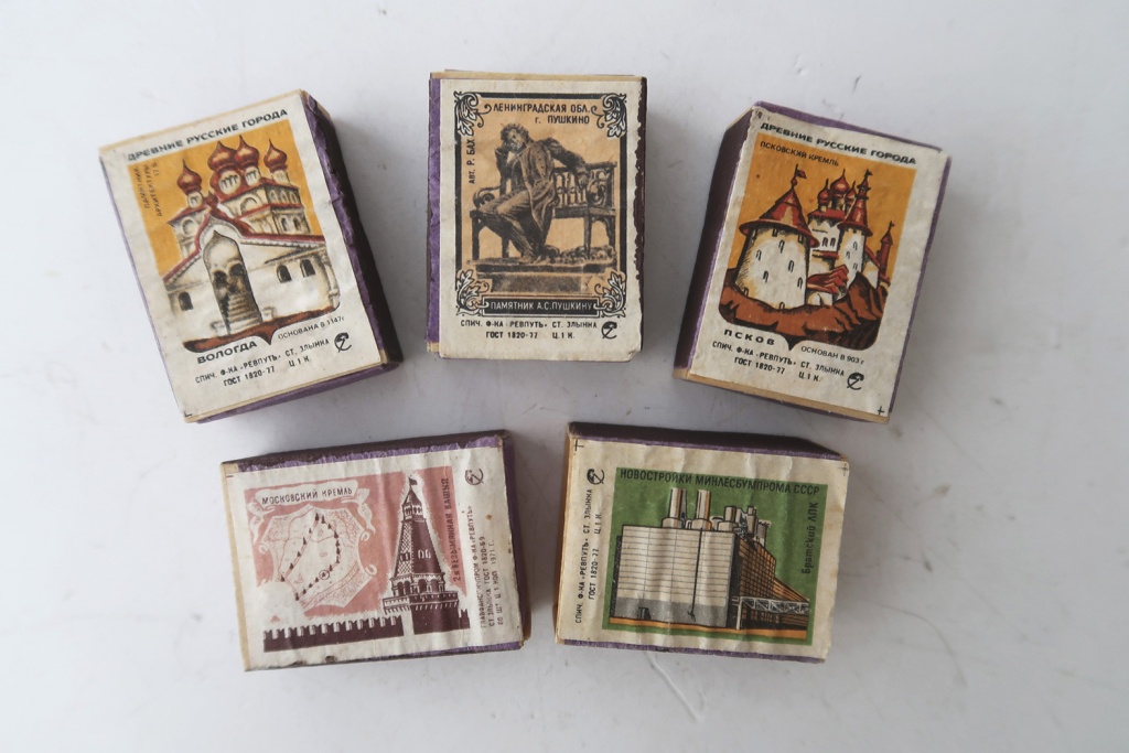 Сюжеты на спичечных коробках